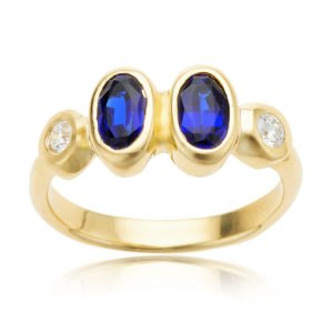 Ginger Ring with Blue Sapphire and Diamond